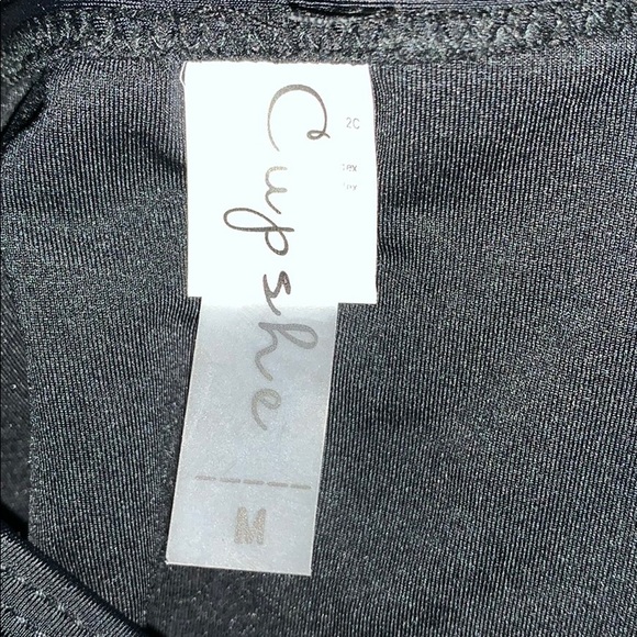 Cupshe 2 piece swimwear - Picture 6 of 6